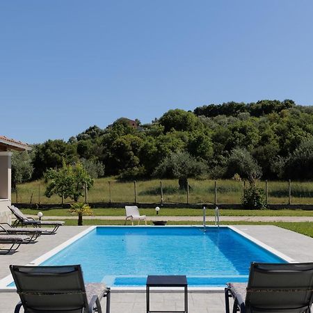 Country Villa Verde - 2Floor Family Home Kouramaditika Exteriér fotografie