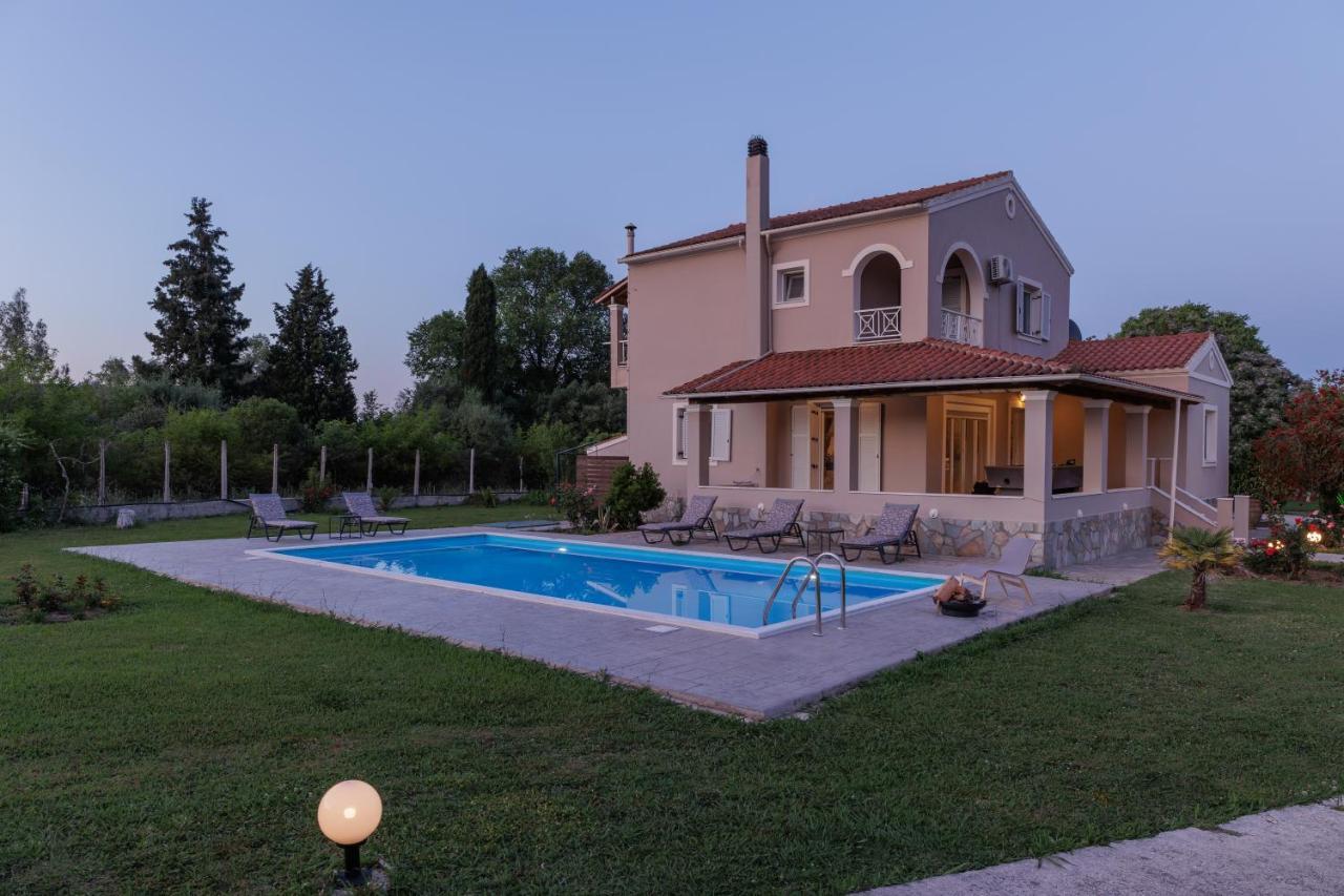 Country Villa Verde - 2Floor Family Home Kouramaditika Exteriér fotografie