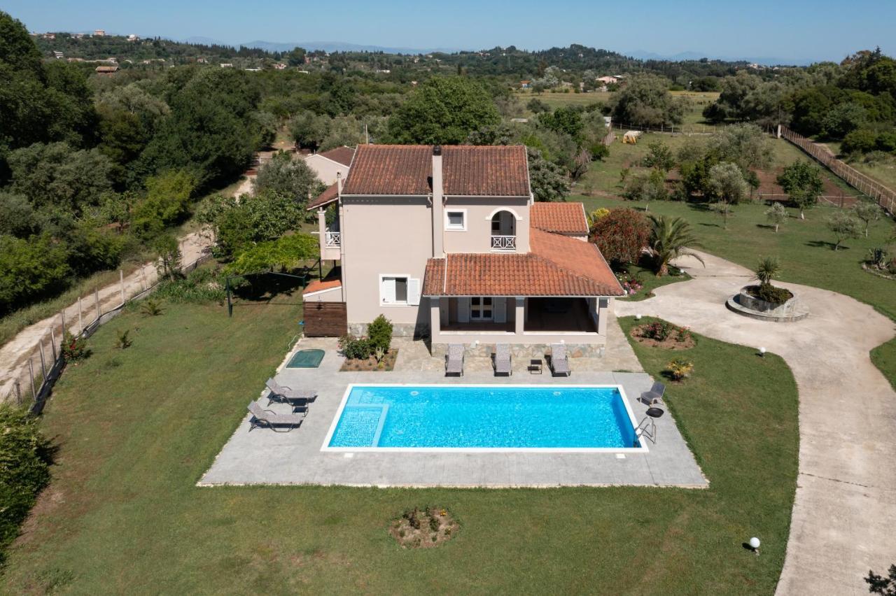 Country Villa Verde - 2Floor Family Home Kouramaditika Exteriér fotografie